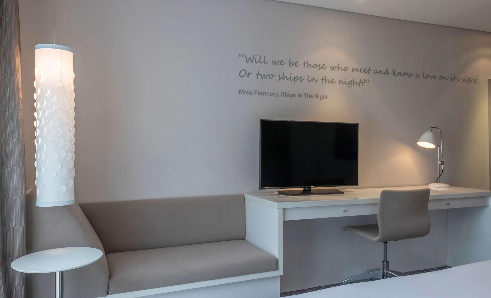 เดอะ มอริสัน ดับลิน เอ ดับเบิ้ลทรี บาย ฮิลตัน โฮเต็ล Hotel ภายนอก รูปภาพ A room at the hotel