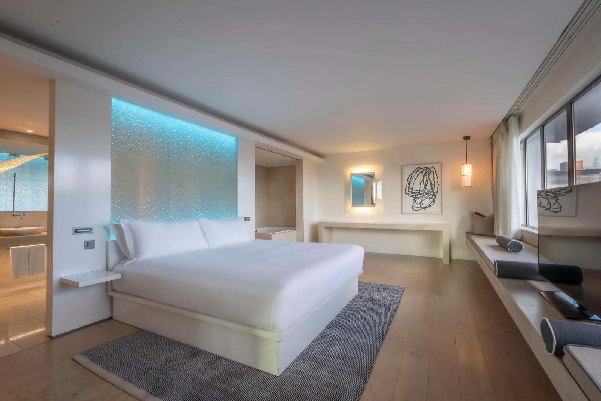เดอะ มอริสัน ดับลิน เอ ดับเบิ้ลทรี บาย ฮิลตัน โฮเต็ล Hotel ภายนอก รูปภาพ A bedroom at the hotel